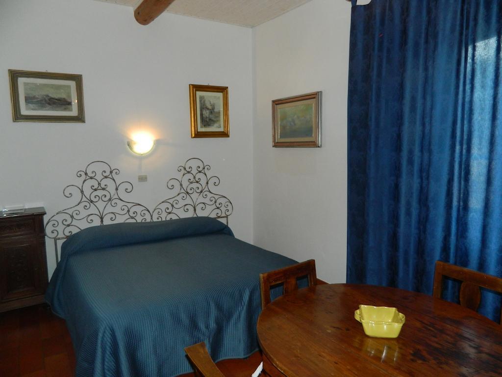 Le Gret Villa Subbiano Cameră foto