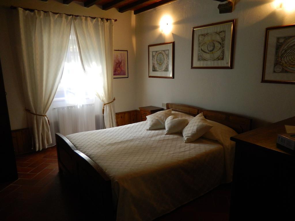 Le Gret Villa Subbiano Cameră foto